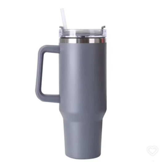 1200 ml Stainless Steel Tumbler – Insulated with Straw & Handle